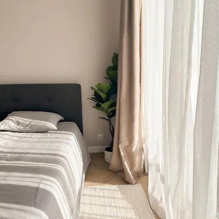 Cozy Top-floor In Korter